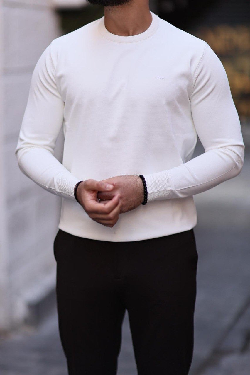 Men’s White Crew Neck Slim-Fit Sweater - BRABION