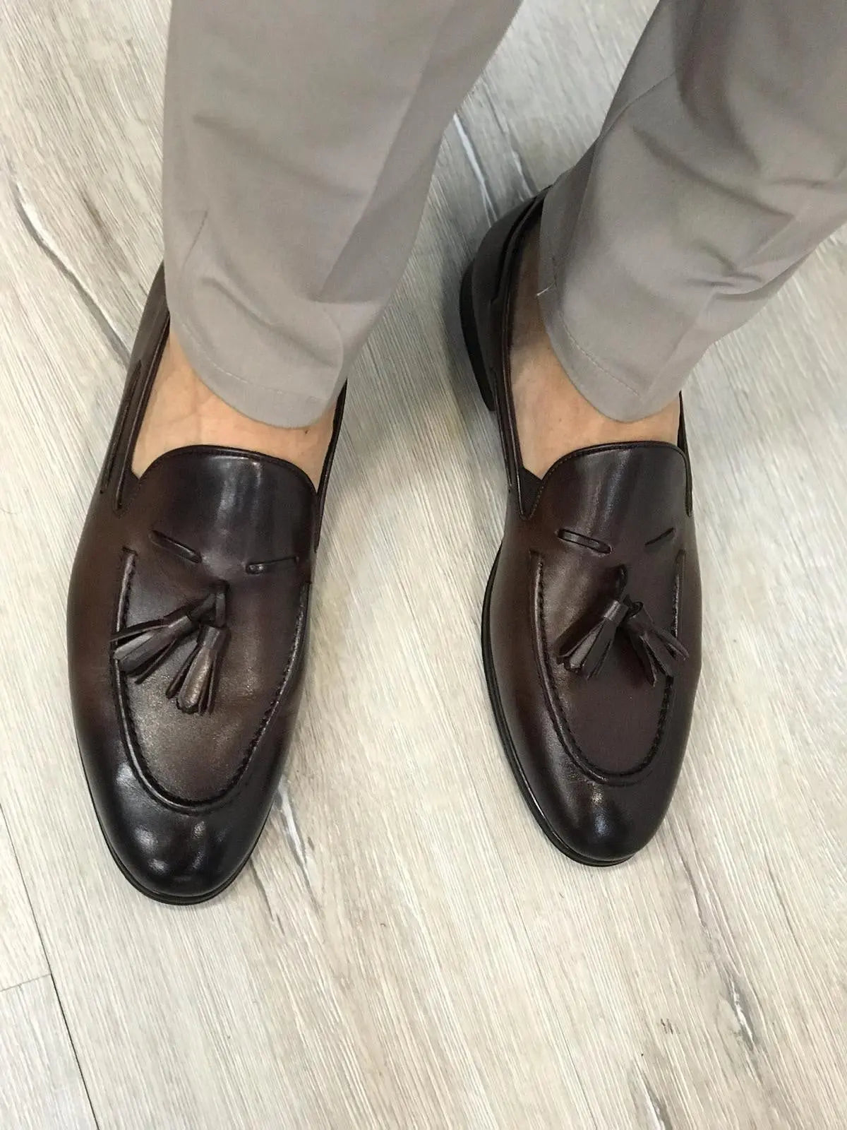 Tassel Leather Dark Brown Loafers – Sophisticated Footwear for Every Occasion - BRABION