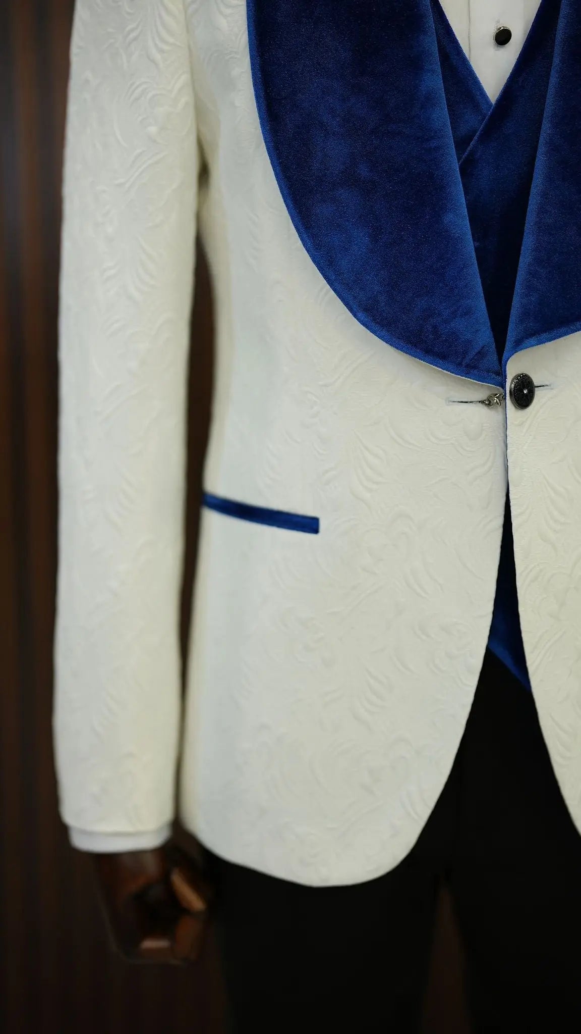 Fiore White Blue Slim Fit Velvet Shawl Lapel Tuxedo - BRABION