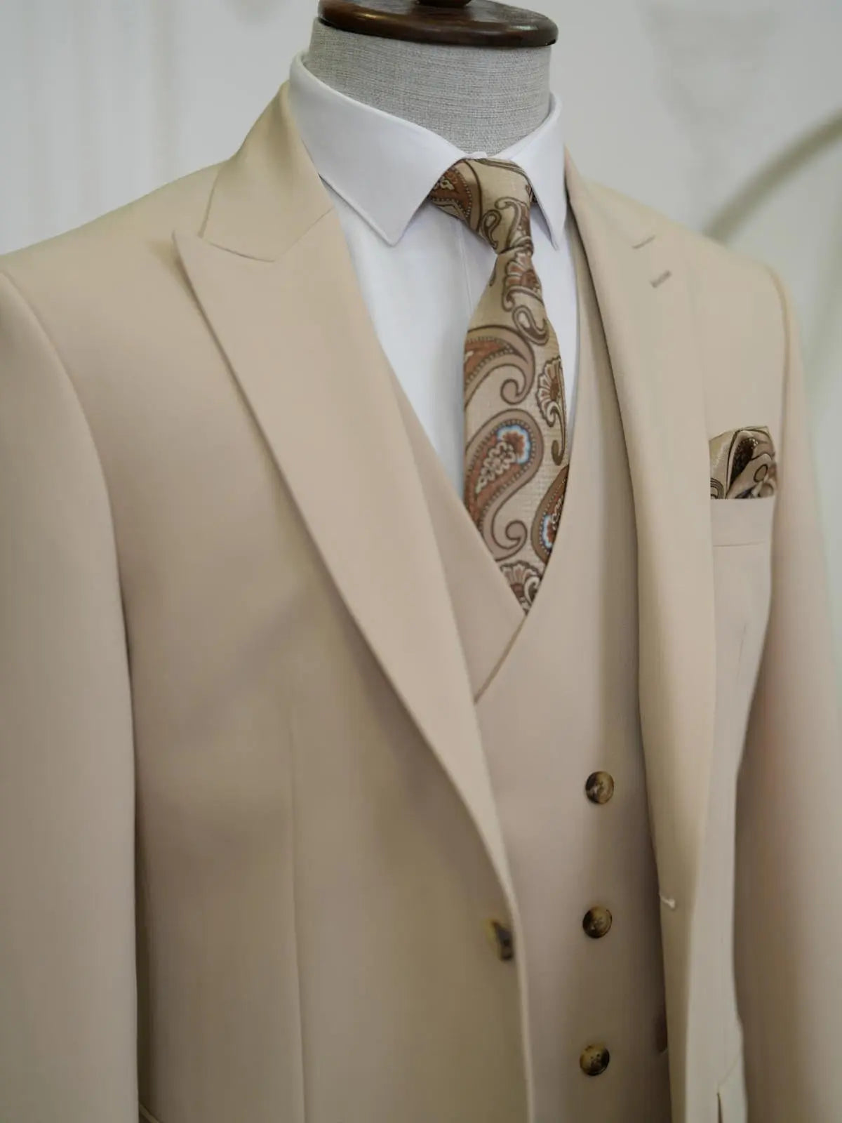 Brabion Aston Cream Slim Fit 3 Piece Suit brabion