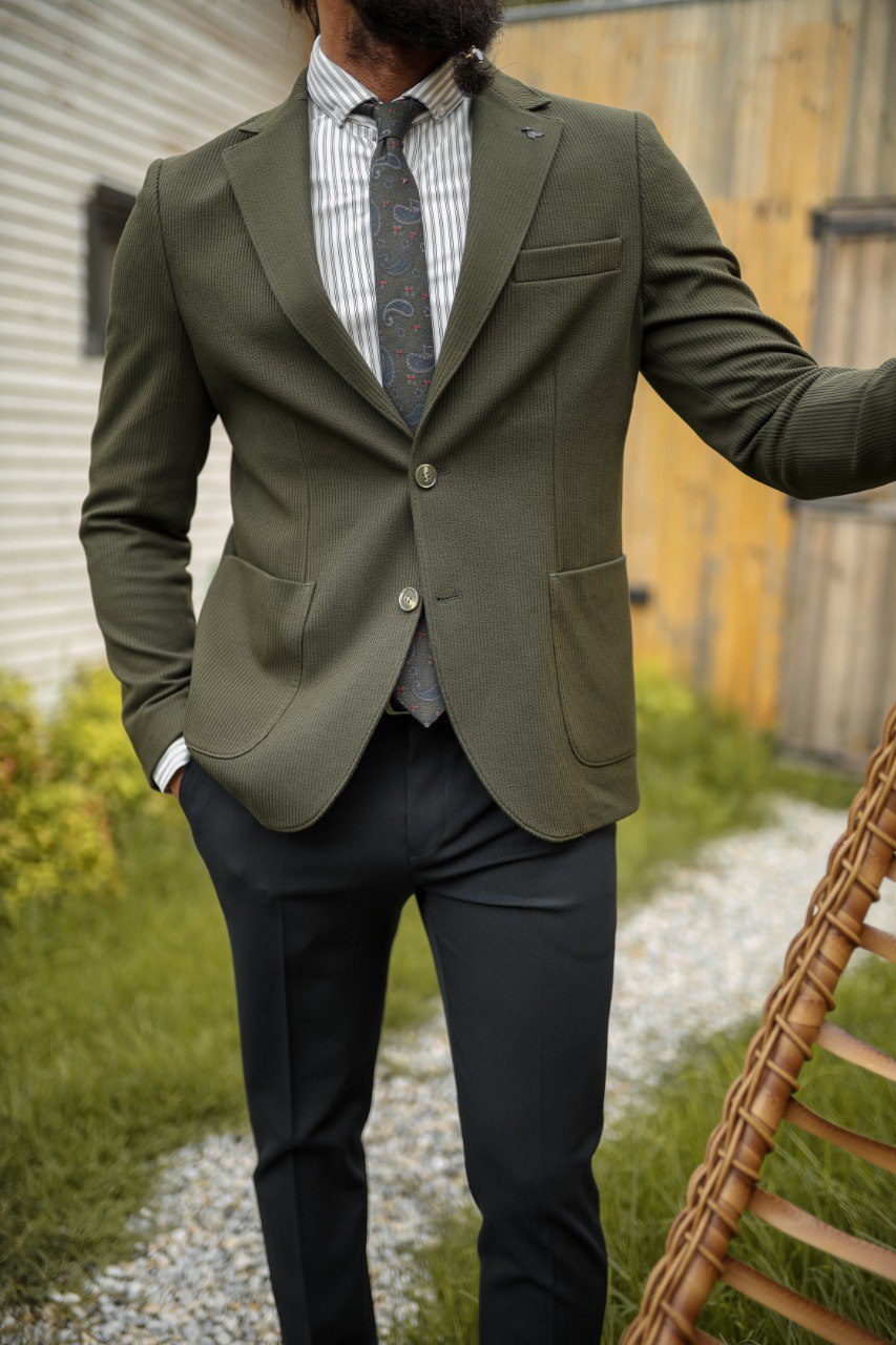 Men’s Khaki Mono-Collar Suit with Bag Pocket Detail - BRABION