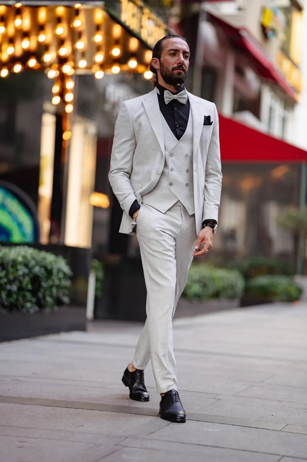 Ardean Gray Slim Fit Peak Lapel Tuxedo: A Statement of Sophistication - BRABION
