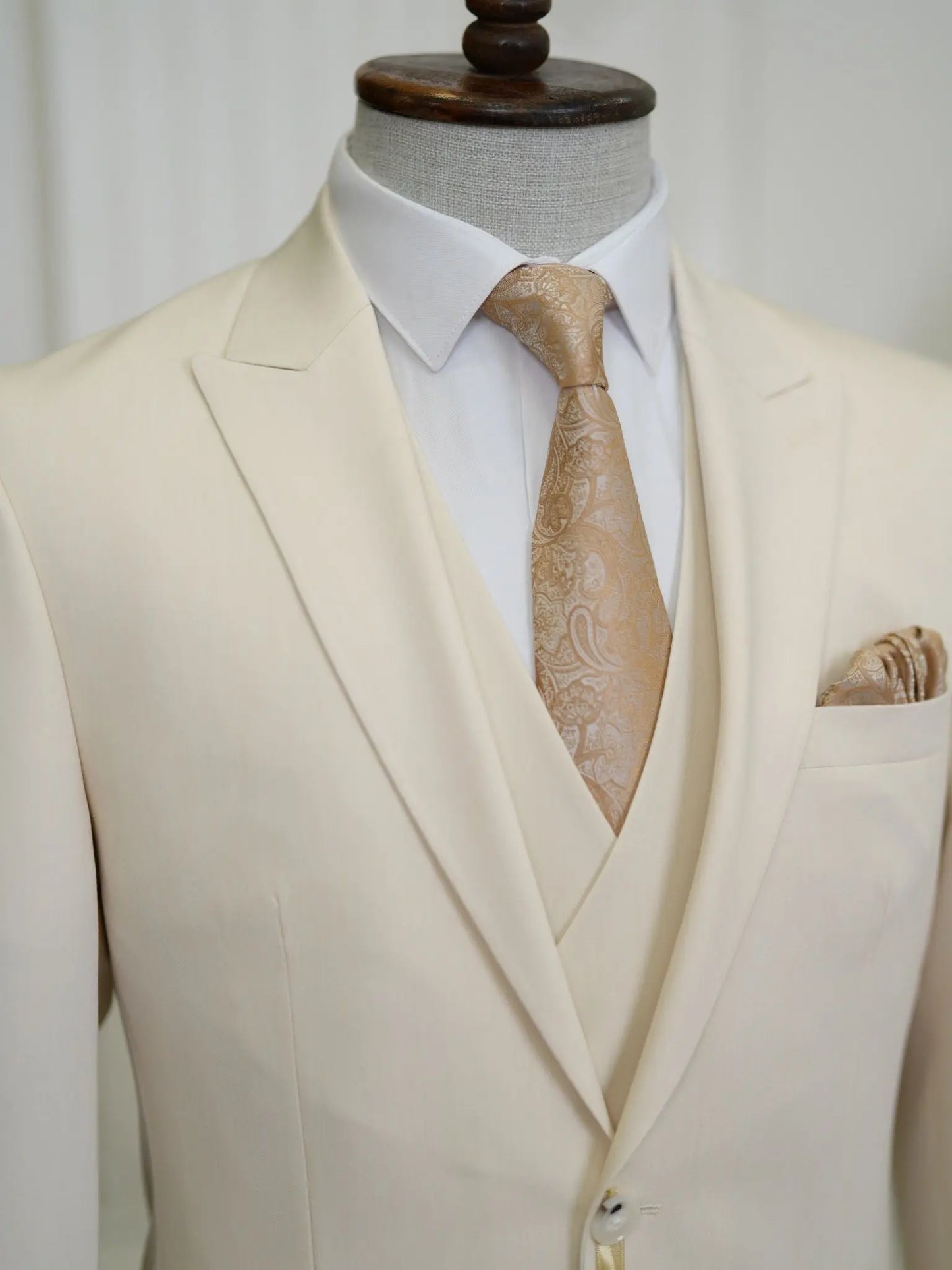 Brabion Aston Beige Slim Fit 3 Piece Suit - Elegance for Every Occasion - BRABION