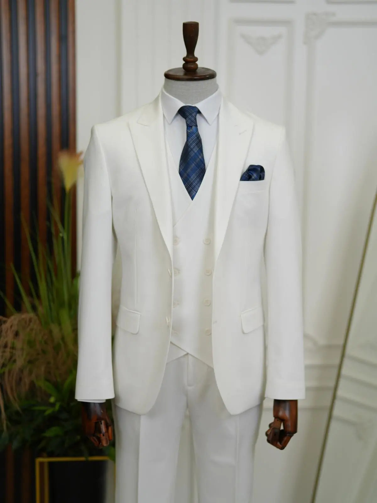 Brabion Aston White Slim Fit 3 Piece Suit brabion