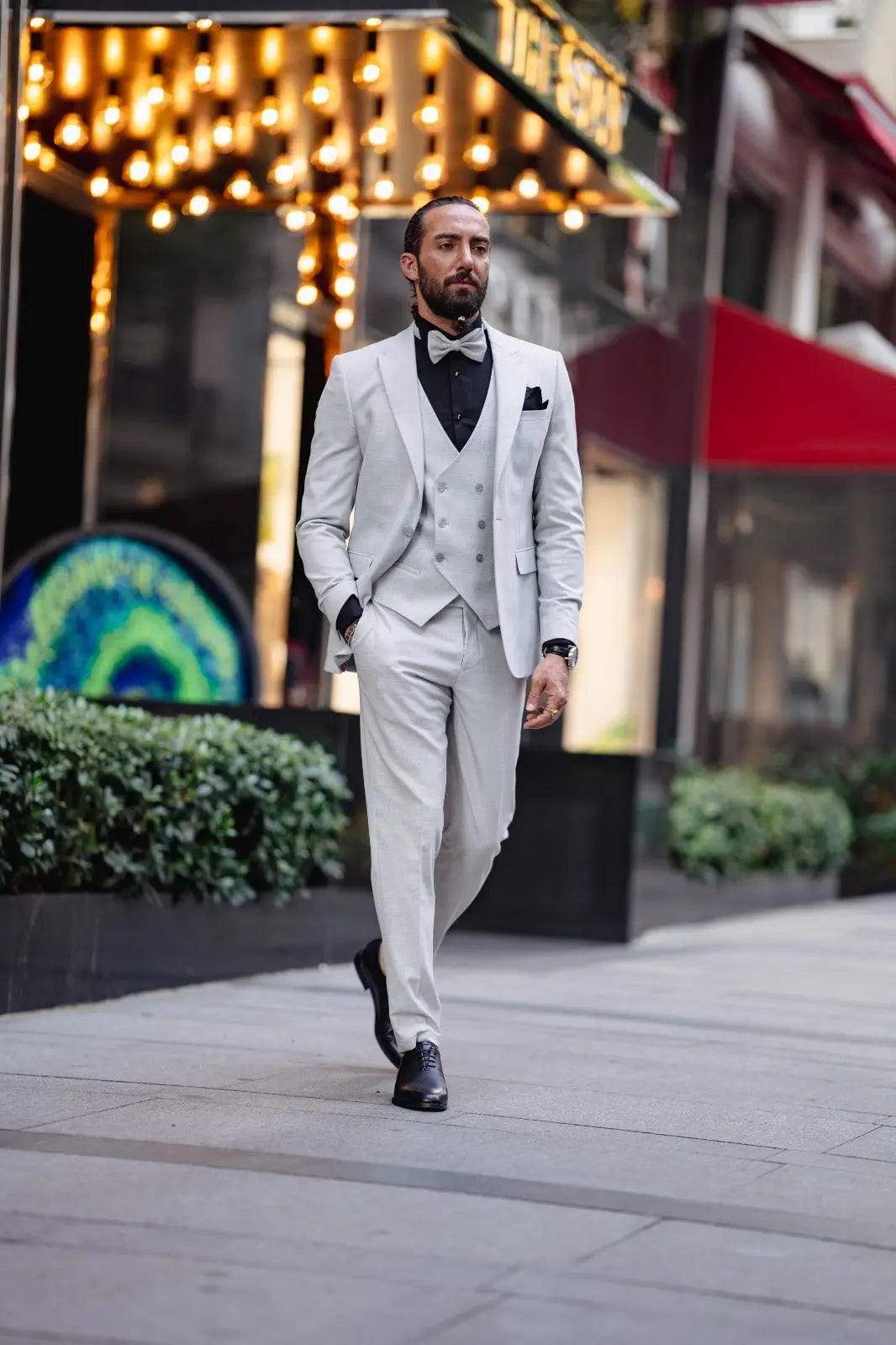 Ardean Gray Slim Fit Peak Lapel Tuxedo: A Statement of Sophistication - BRABION