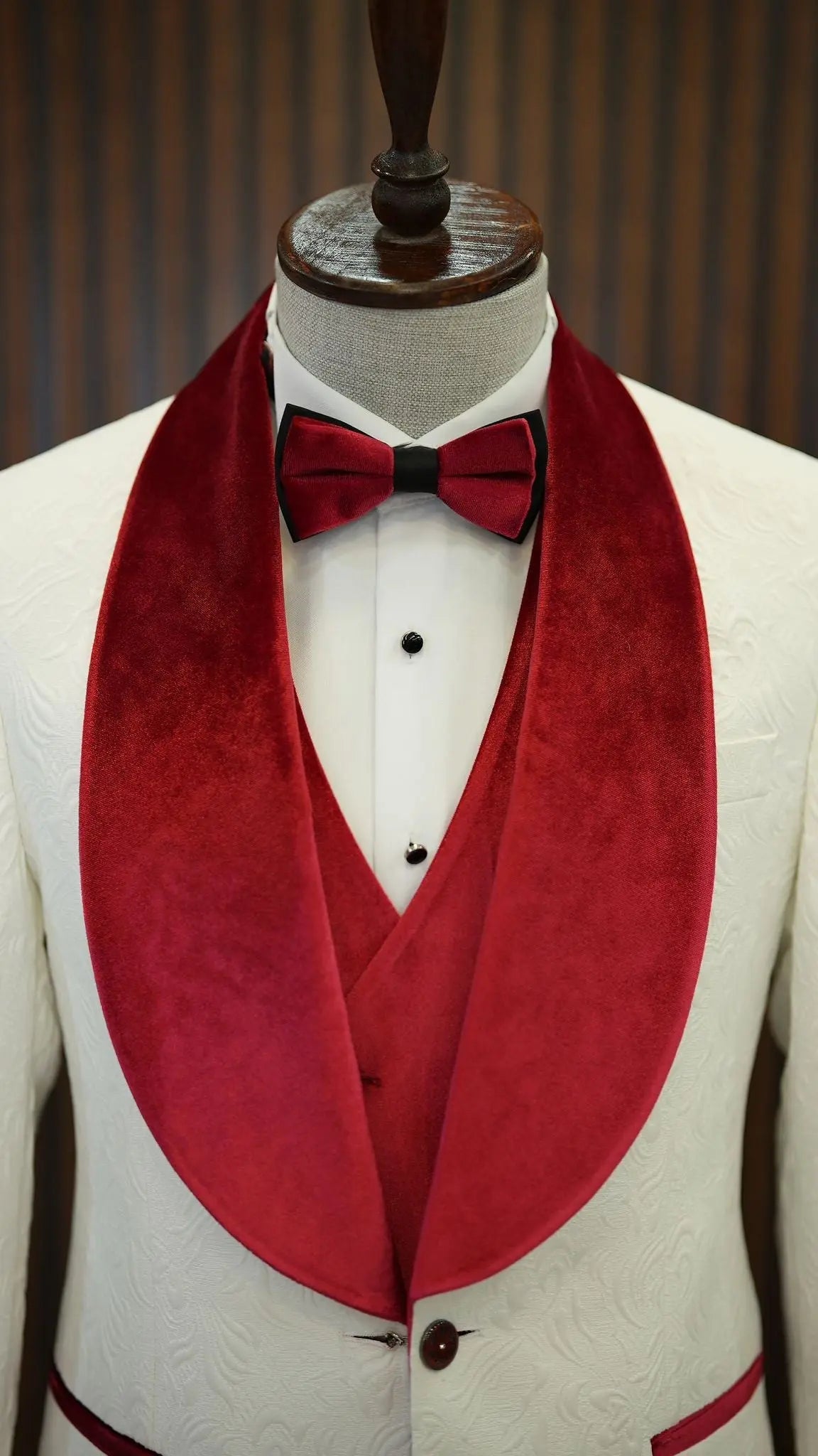 Fiore White Red Slim Fit Velvet Shawl Lapel Tuxedo - BRABION