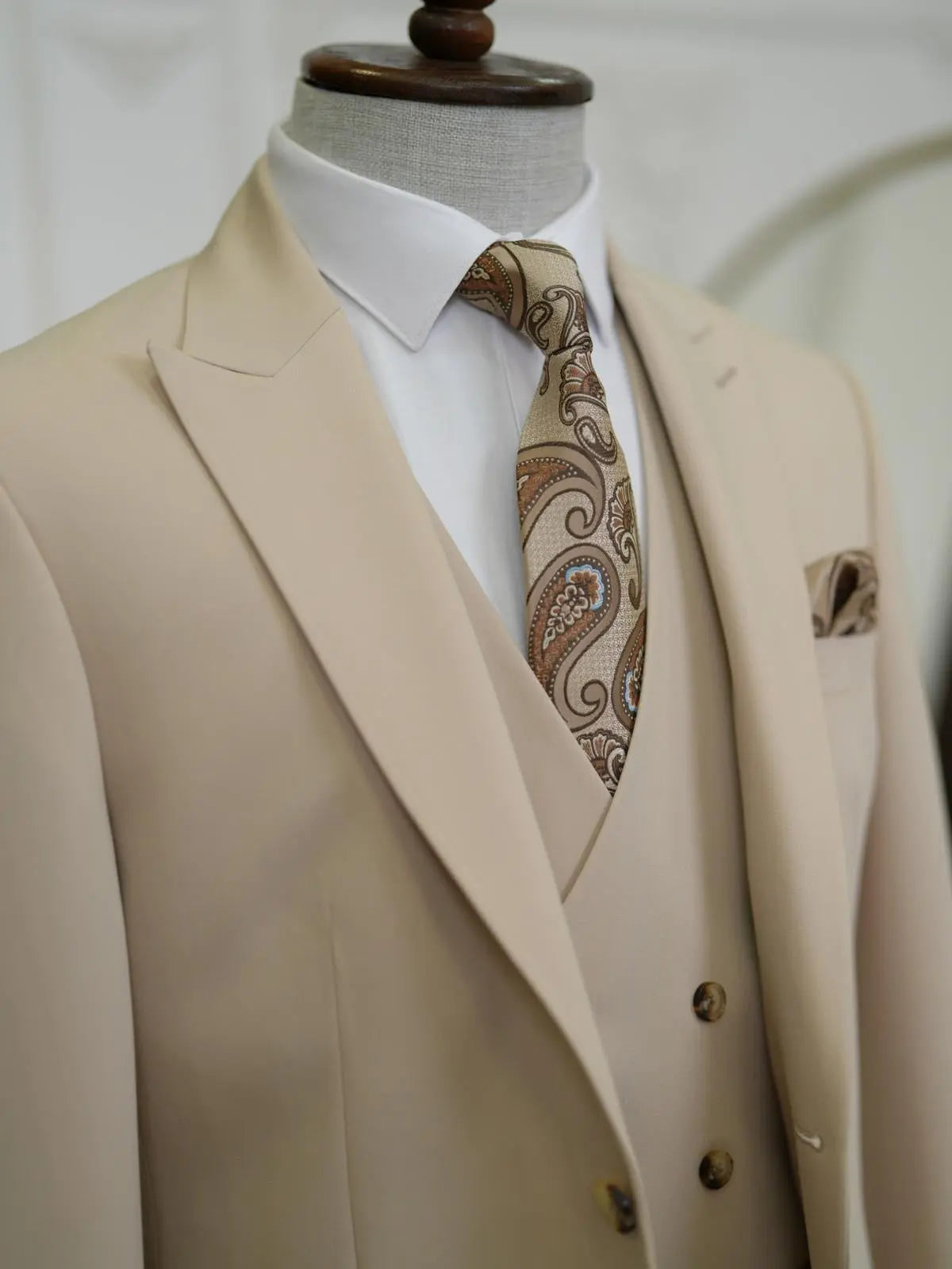 Brabion Aston Cream Slim Fit 3 Piece Suit brabion
