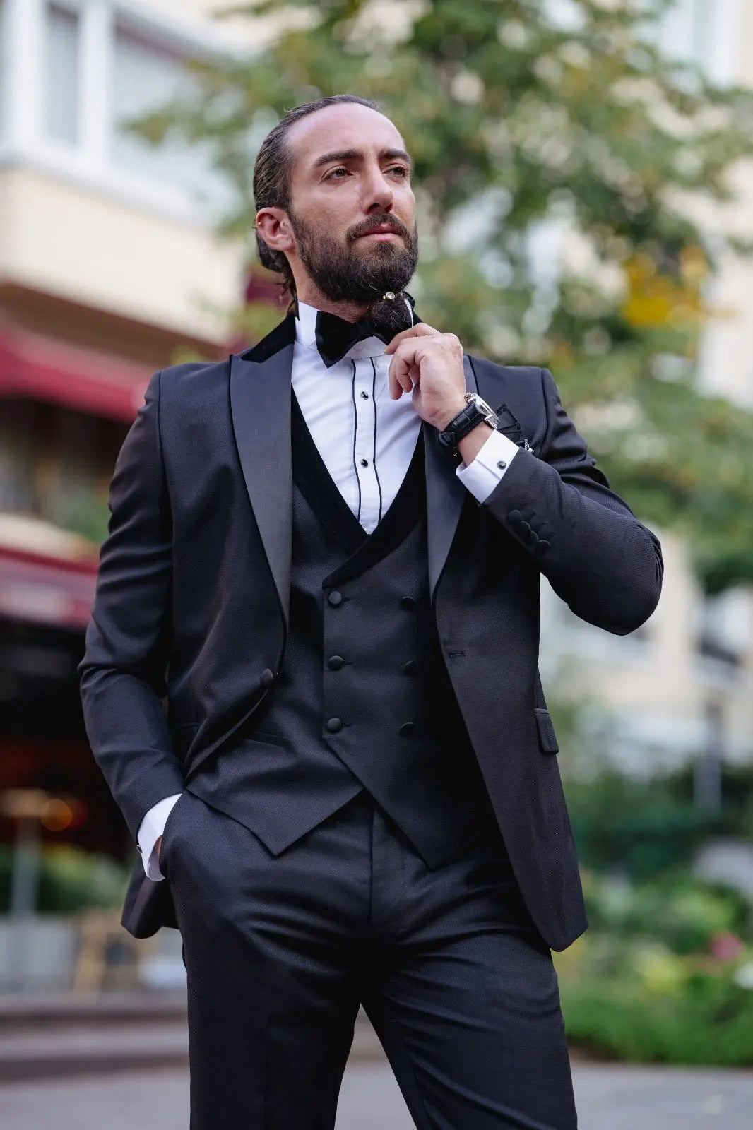 Ardean Black Slim Fit Velvet Peak Lapel Tuxedo - BRABION