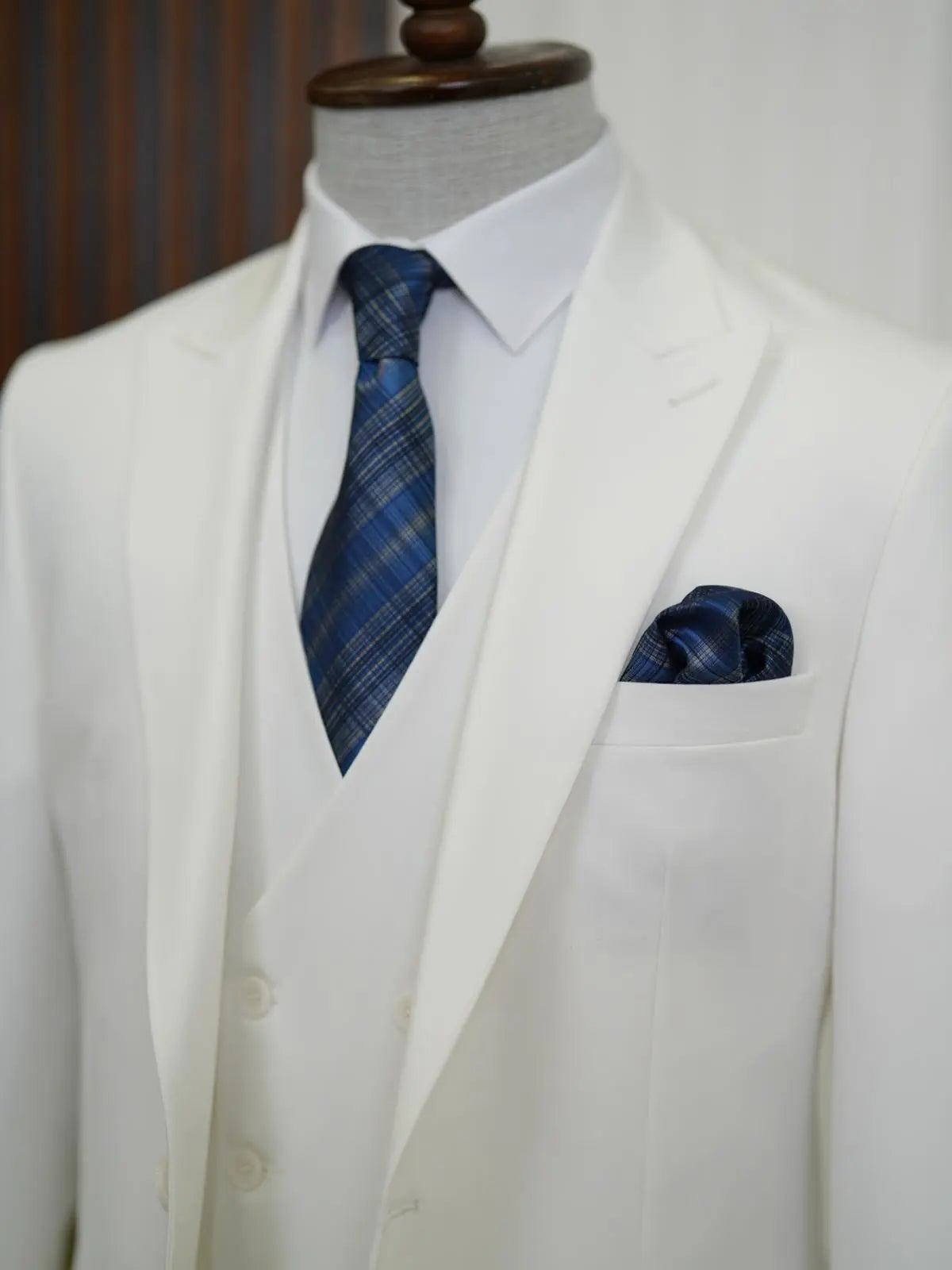 Brabion Aston White Slim Fit 3 Piece Suit brabion