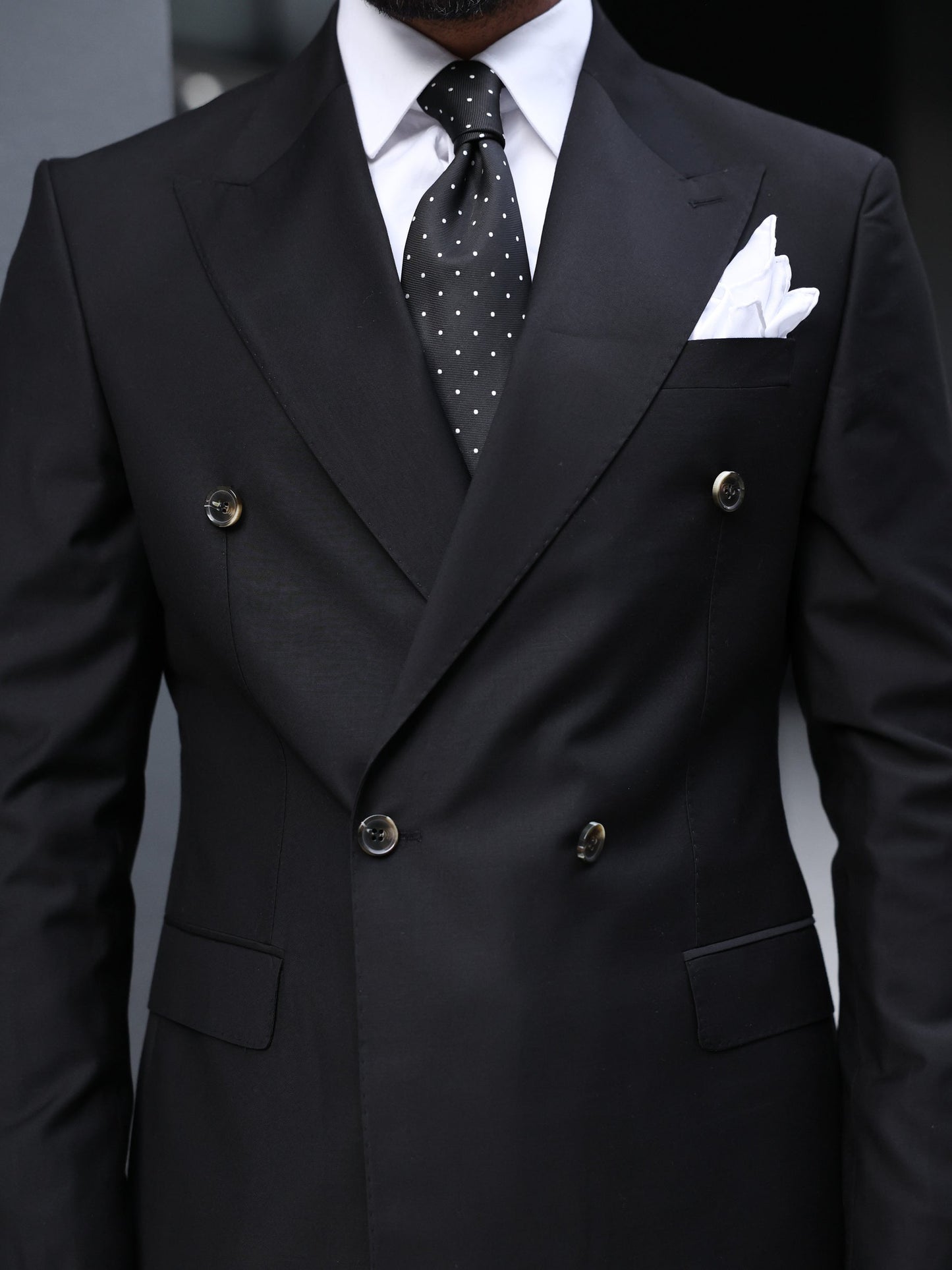 Black Double Breasted Suit 2-Piece VIOSSI