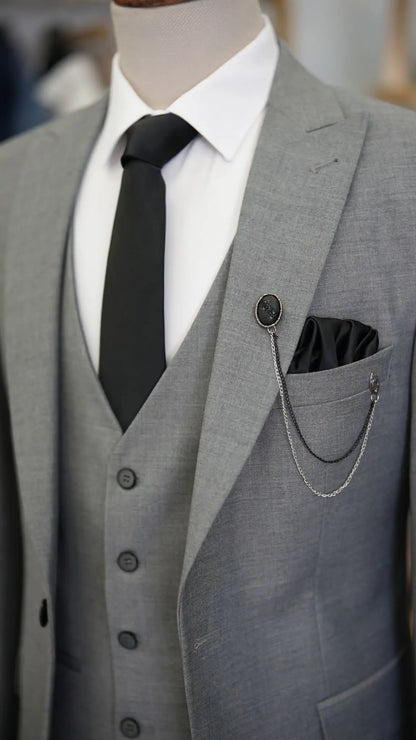 Paul Gray Slim Fit 3 Piece Peak Lapel Suit - Versatile Elegance for Every Occasion brabion