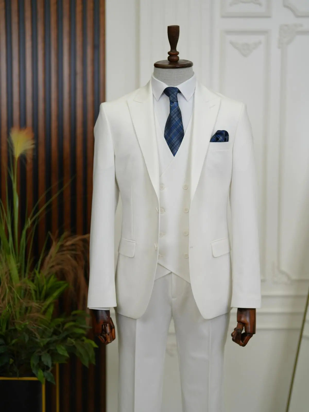Brabion Aston White Slim Fit 3 Piece Suit brabion
