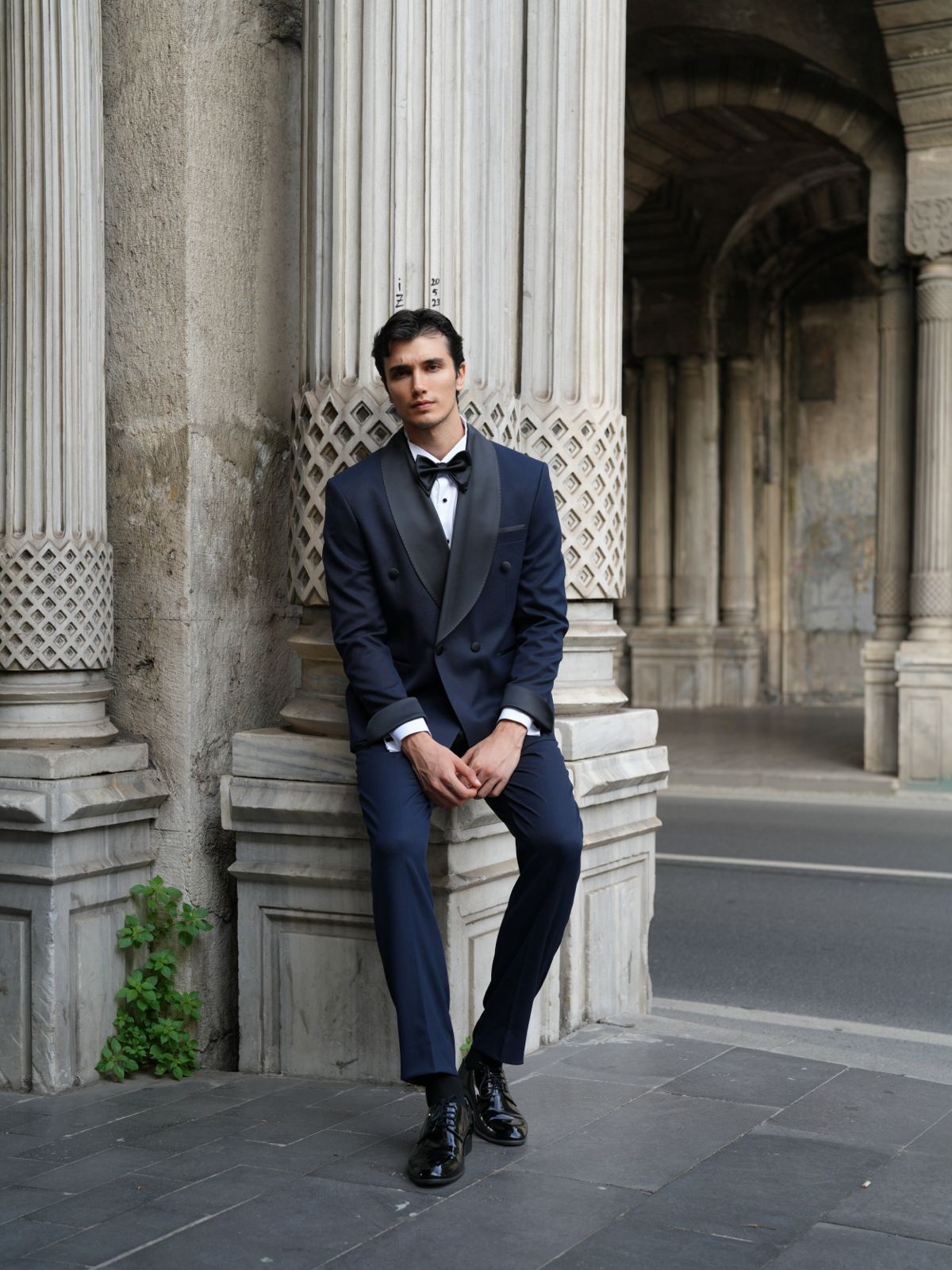 Navy Blue Double Breasted Tuxedo Set - BRABION