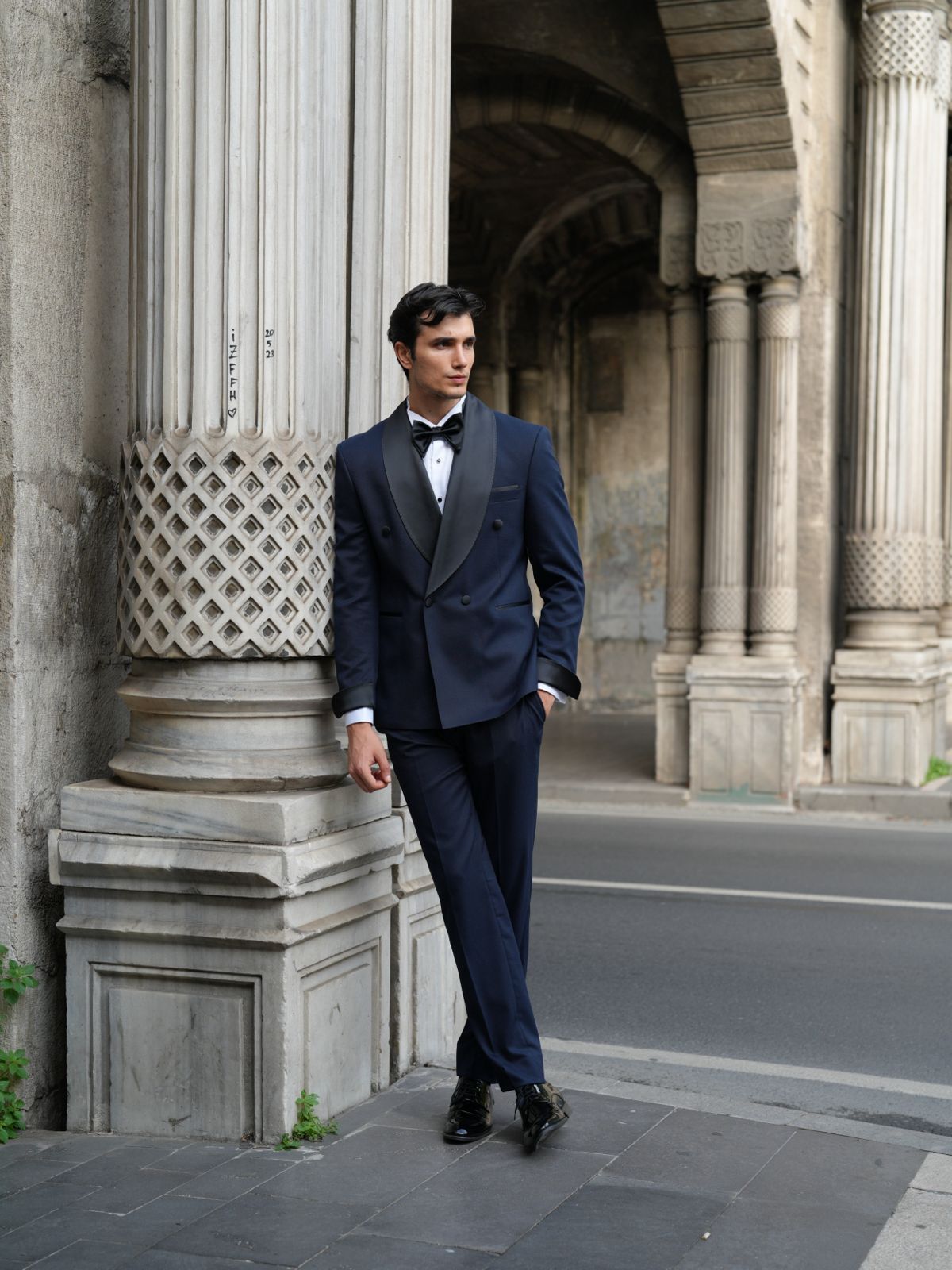 Navy Blue Double Breasted Tuxedo Set - BRABION