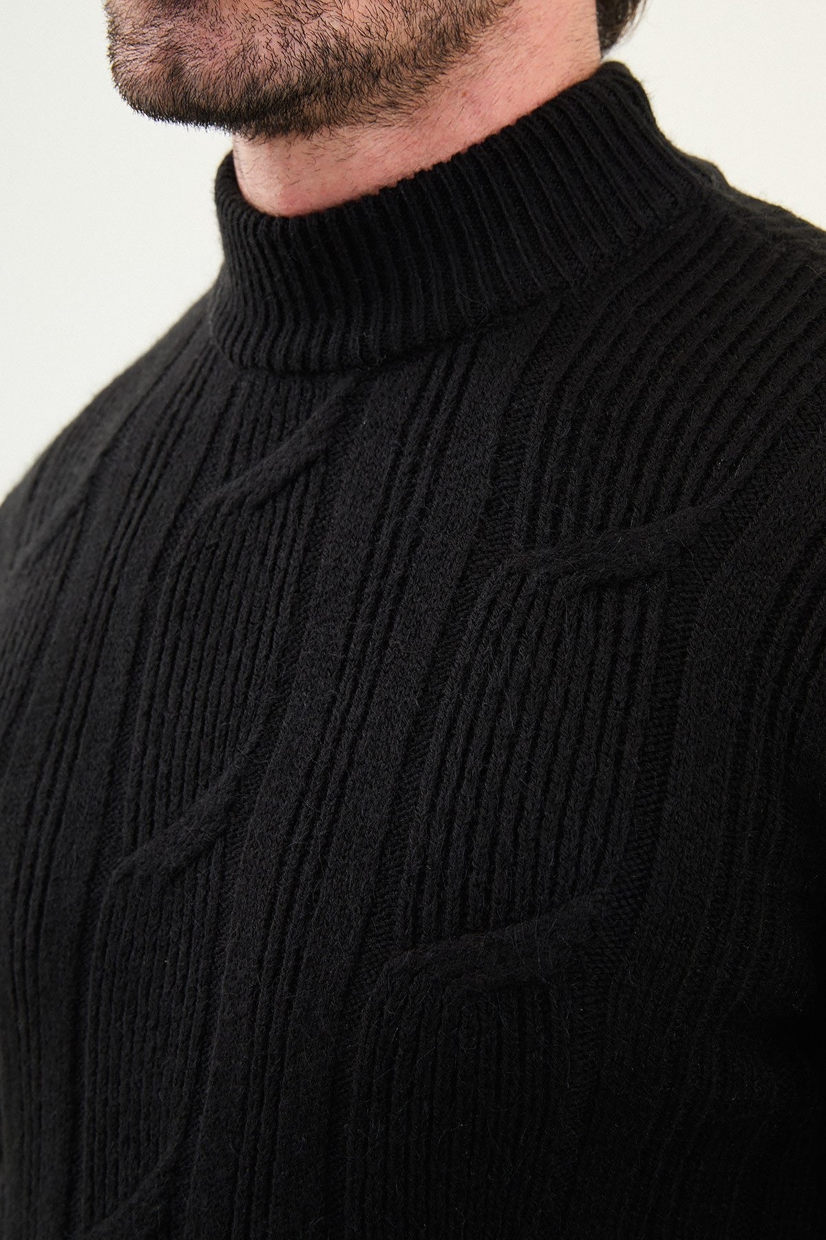 Black Cable-Knit High Neck Sweater - BRABION