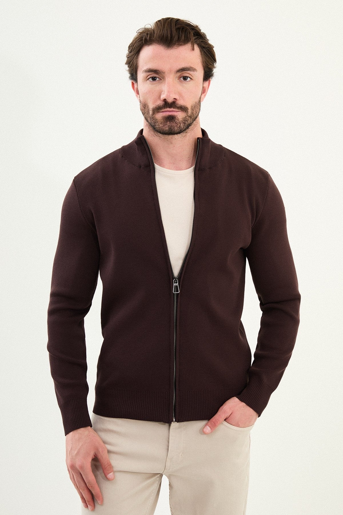 Men's Slim-Fit Zip-Up Knit Cardigan – Brown - BRABION