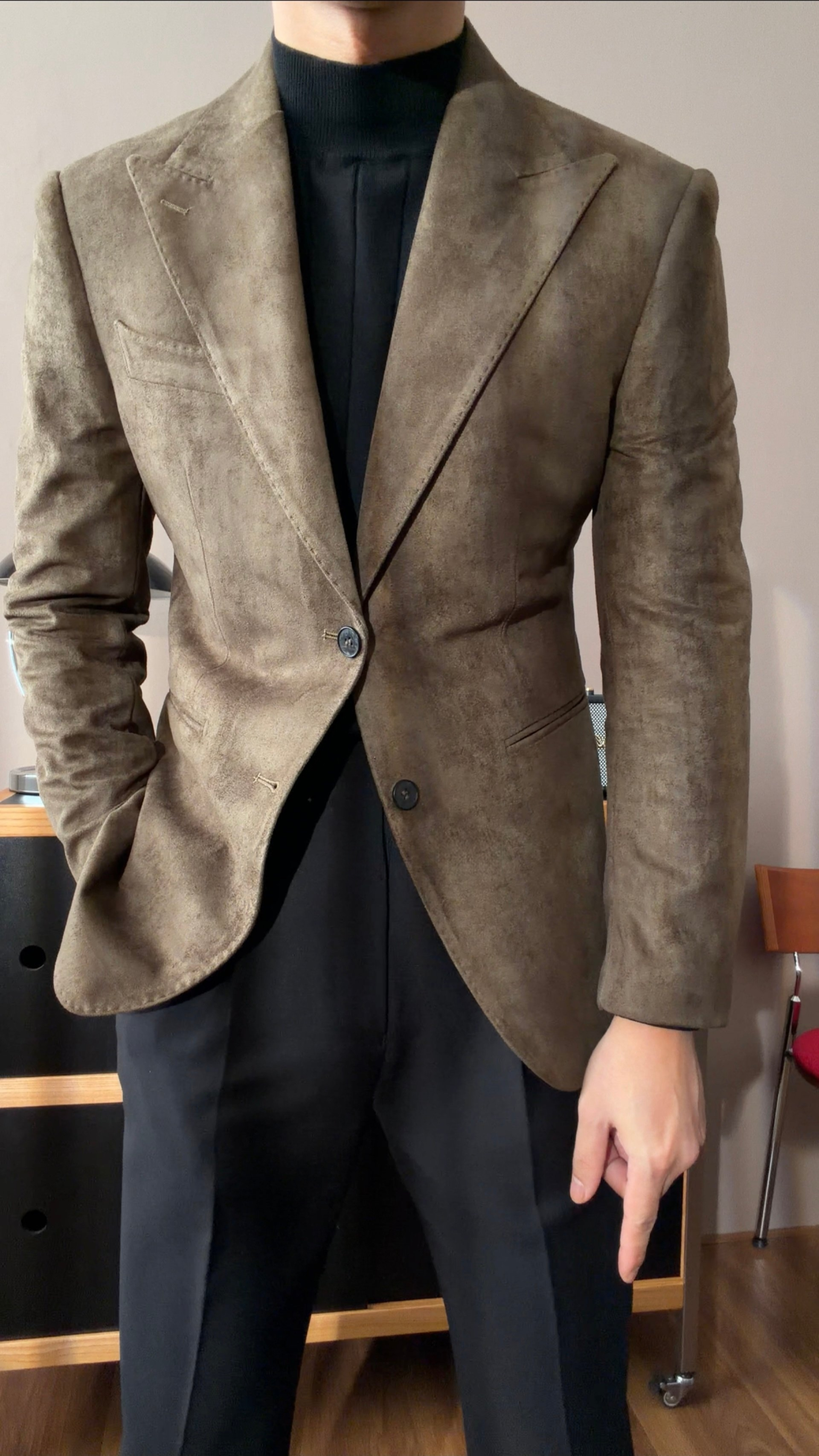 Men’s Slim Fit Suede Blazer with Peak Lapel - BRABION