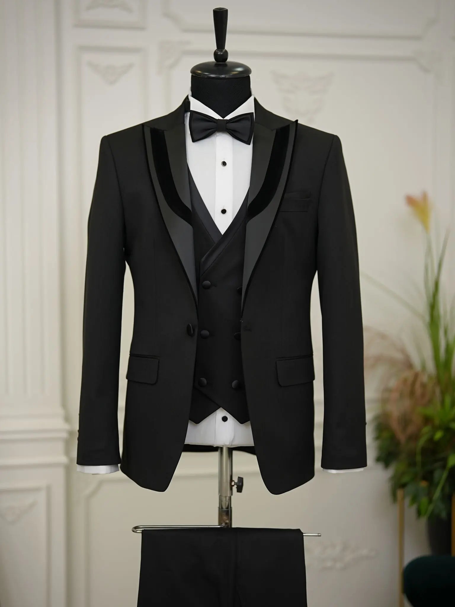 Brabion Elio Black Slim Fit Velvet Peak Lapel Tuxedo - BRABION