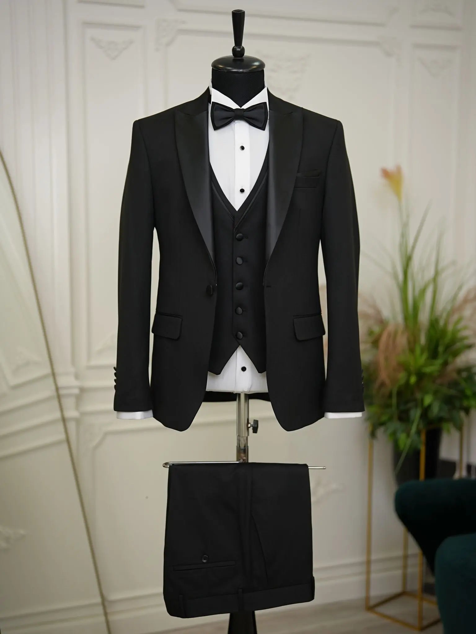 Brabion Elio Black Slim Fit Peak Lapel Tuxedo - BRABION