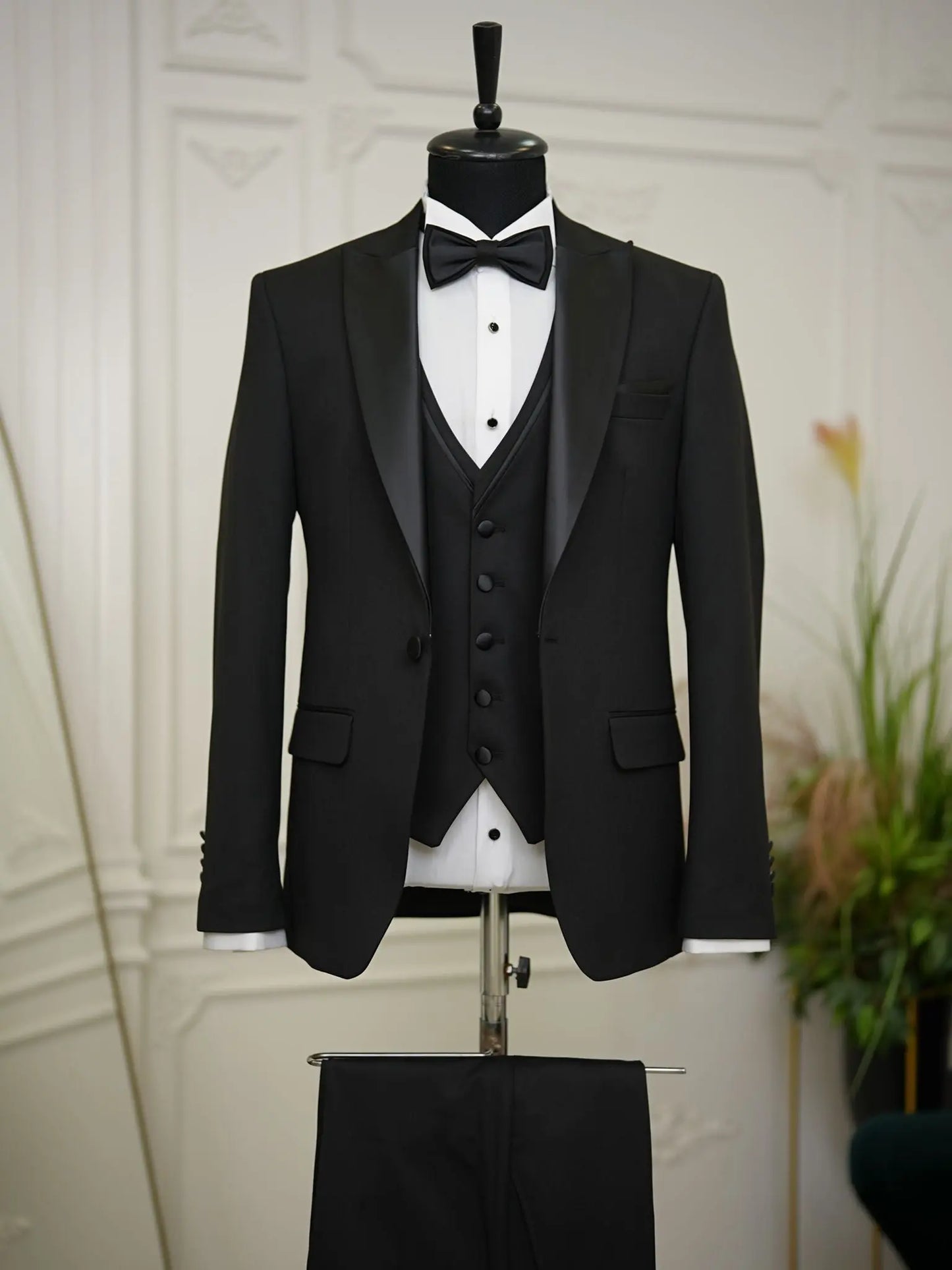 Brabion Elio Black Slim Fit Peak Lapel Tuxedo - BRABION