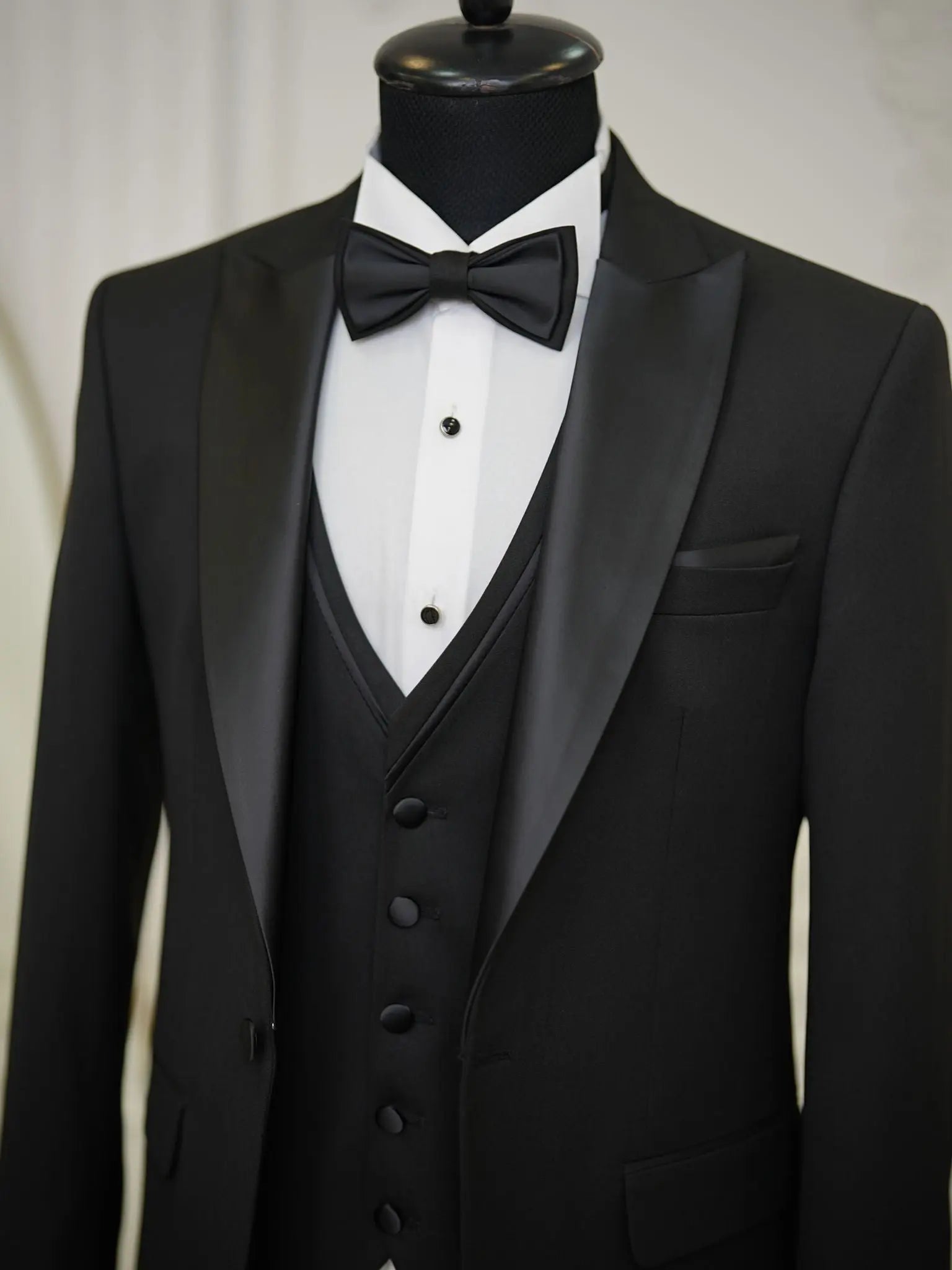 Brabion Elio Black Slim Fit Peak Lapel Tuxedo - BRABION