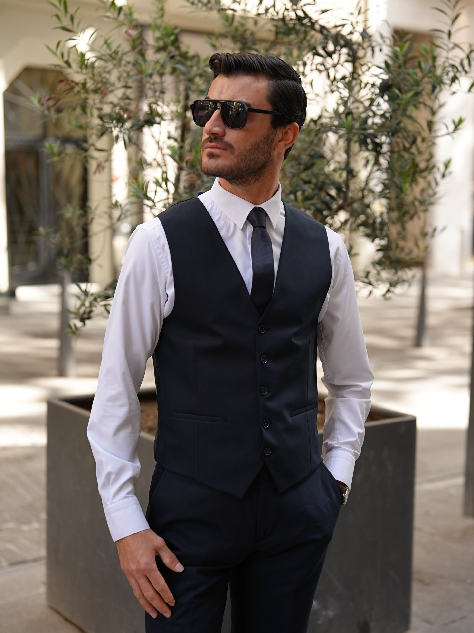 Navy Blue Italian Slim Fit Suit - Point Stitched - BRABION