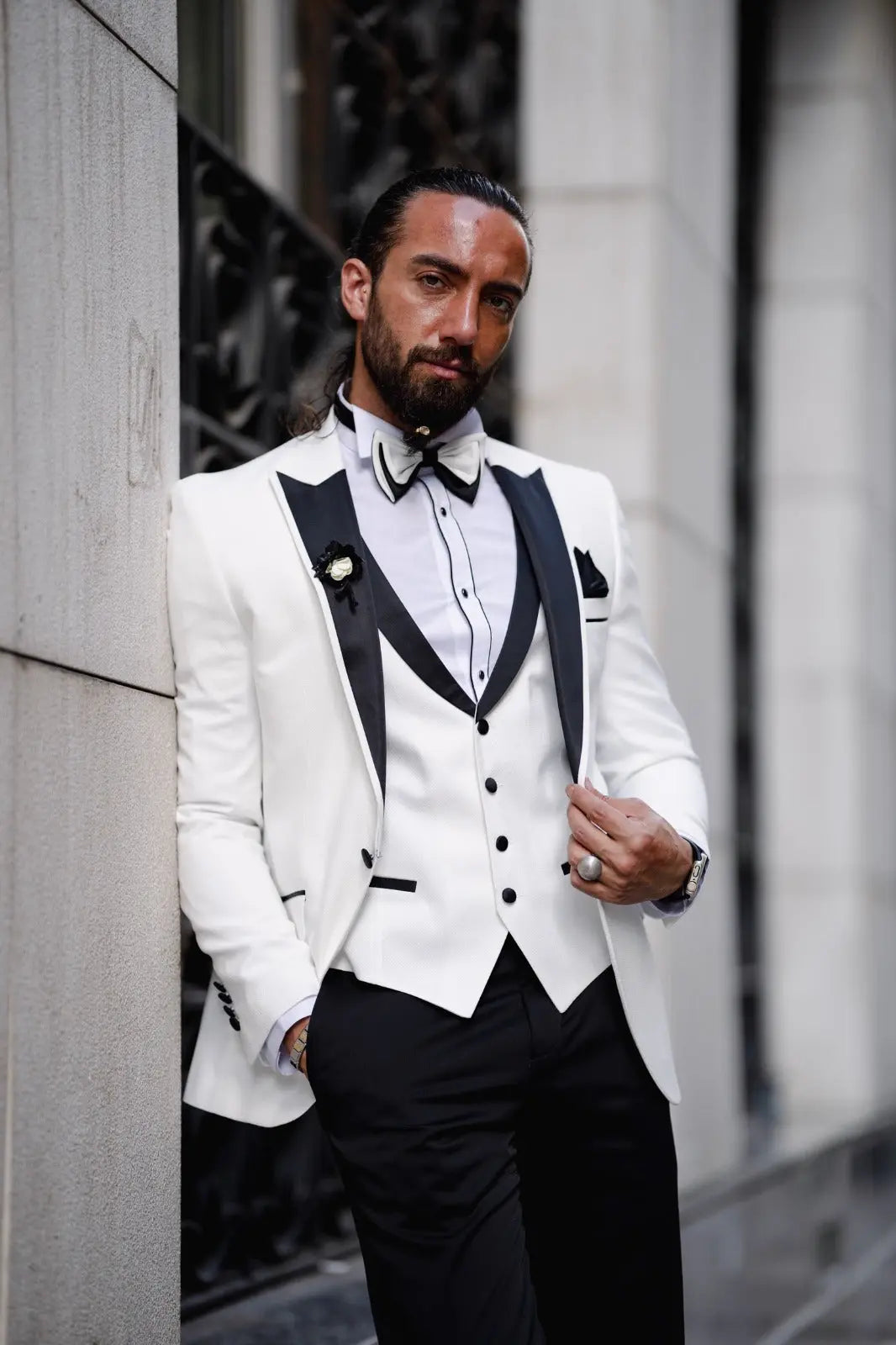 Daniel White Slim Fit Peak Lapel Tuxedo - BRABION