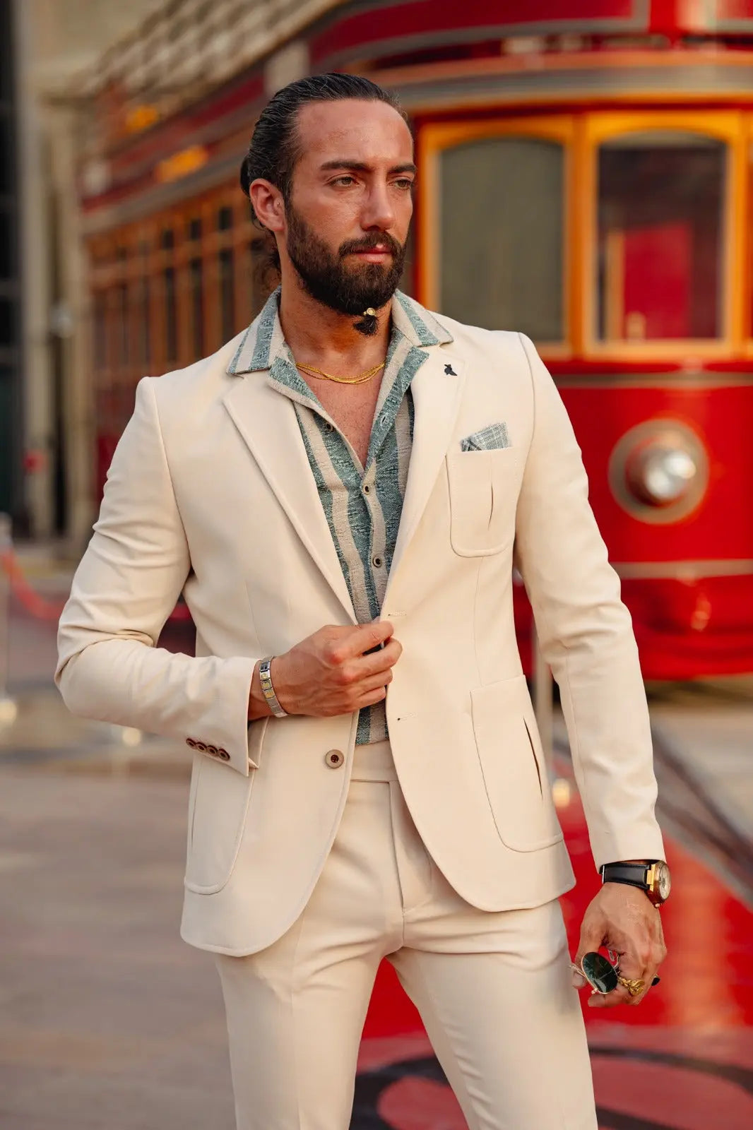 Vespo Slim Fit Beige Suit - Sophisticated Elegance for Every Occasion brabion