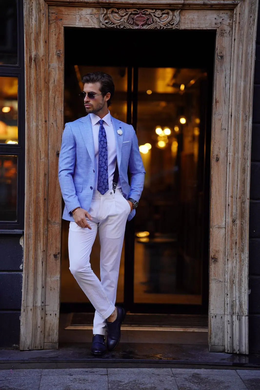 Vespo Maine Blue Blazer: A Sophisticated Choice for Every Occasion - BRABION