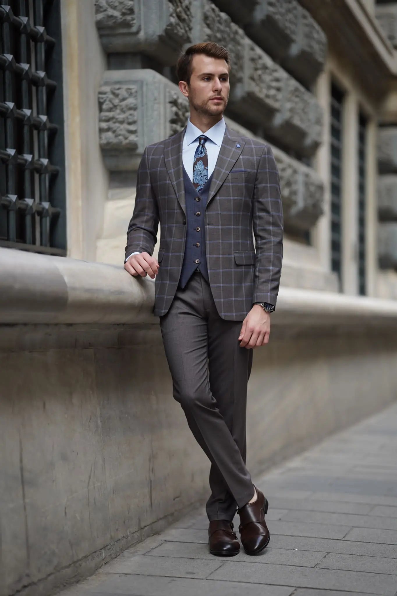 Daniel Plaid Brown Wool Suit - Elegant Three-Piece Slim-Fit Suit for Men brabion
