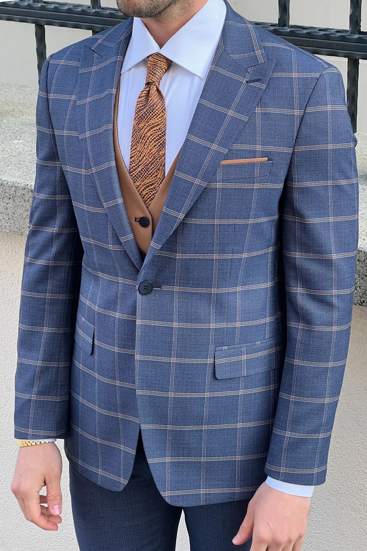 Daniel Navy Blue and Camel Slim-Fit Suit: A Timeless Classic for Every Occasion brabion