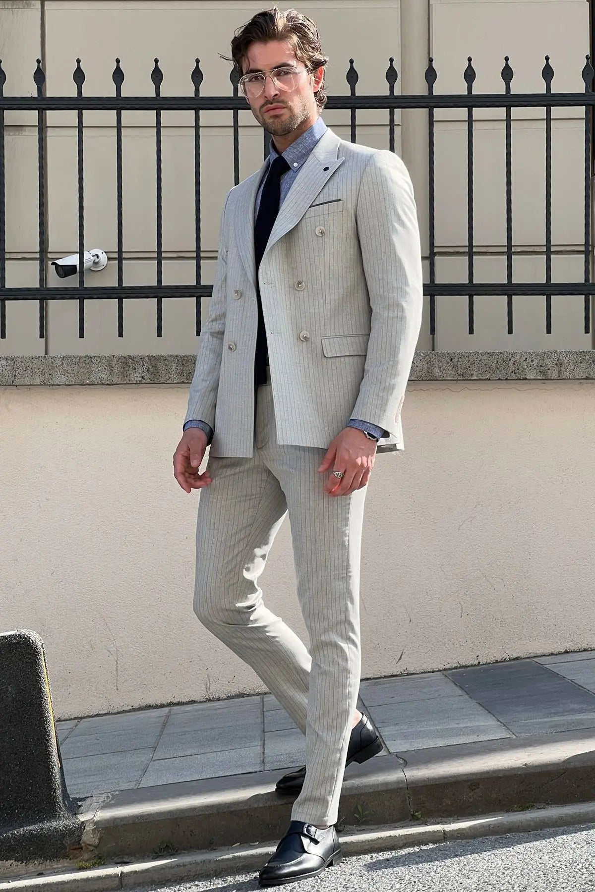 Daniel Double Breasted Gray Wool Suit: Sophisticated Slim-Fit for Every Occasion brabion