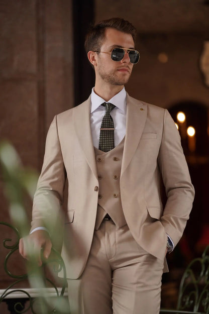 Daniel Slim Fit Beige Wool Suit for Modern Men brabion