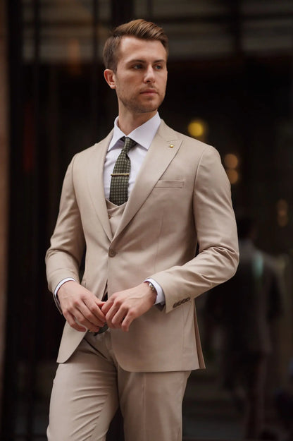 Daniel Slim Fit Beige Wool Suit for Modern Men brabion