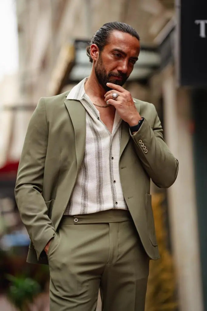 Evo Green Slim Fit Wool Suit - A Timeless Choice for Every Occasion brabion