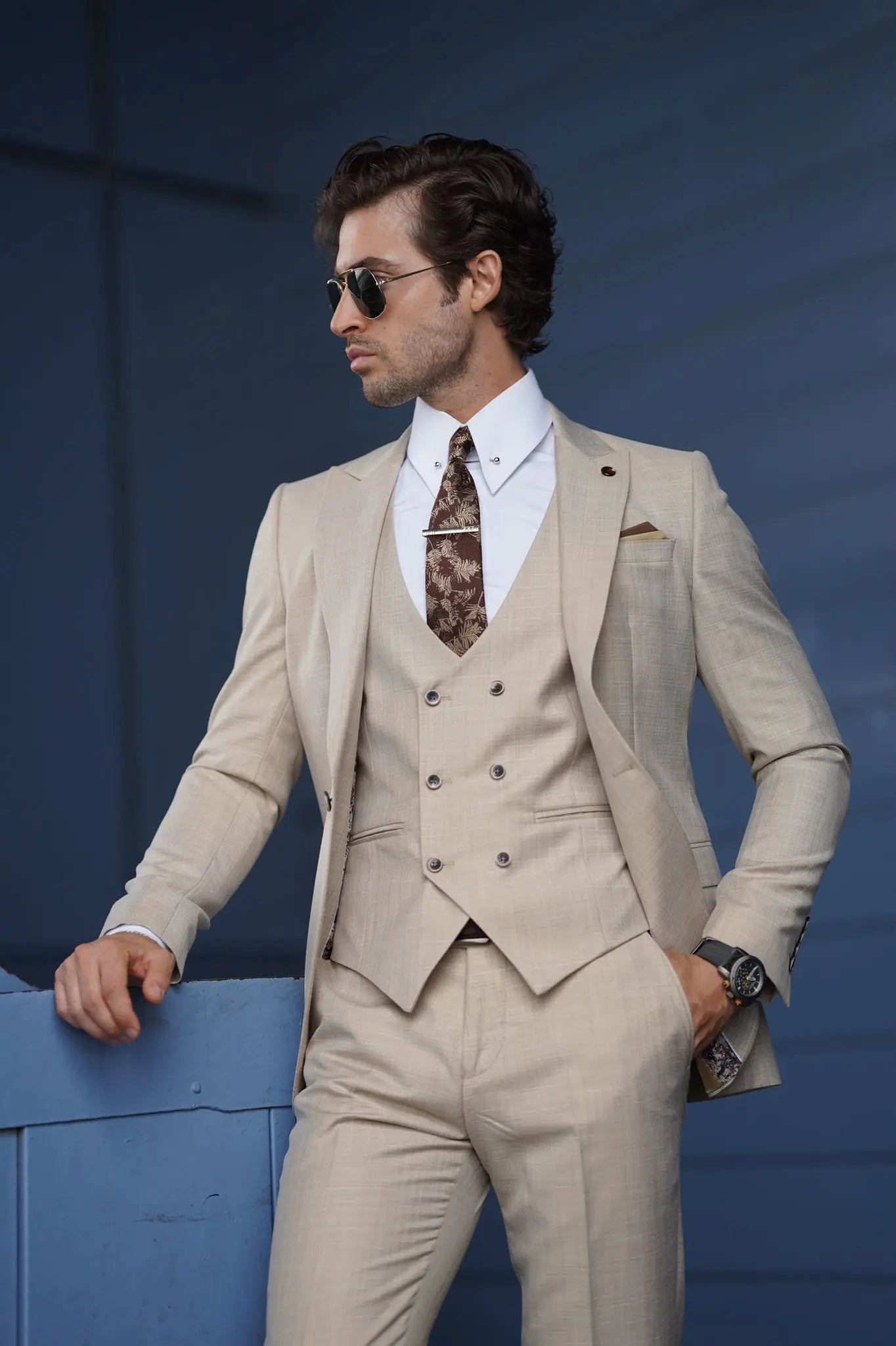 Daniel Slim Fit Cream Wool Suit - Three-Piece Elegance brabion