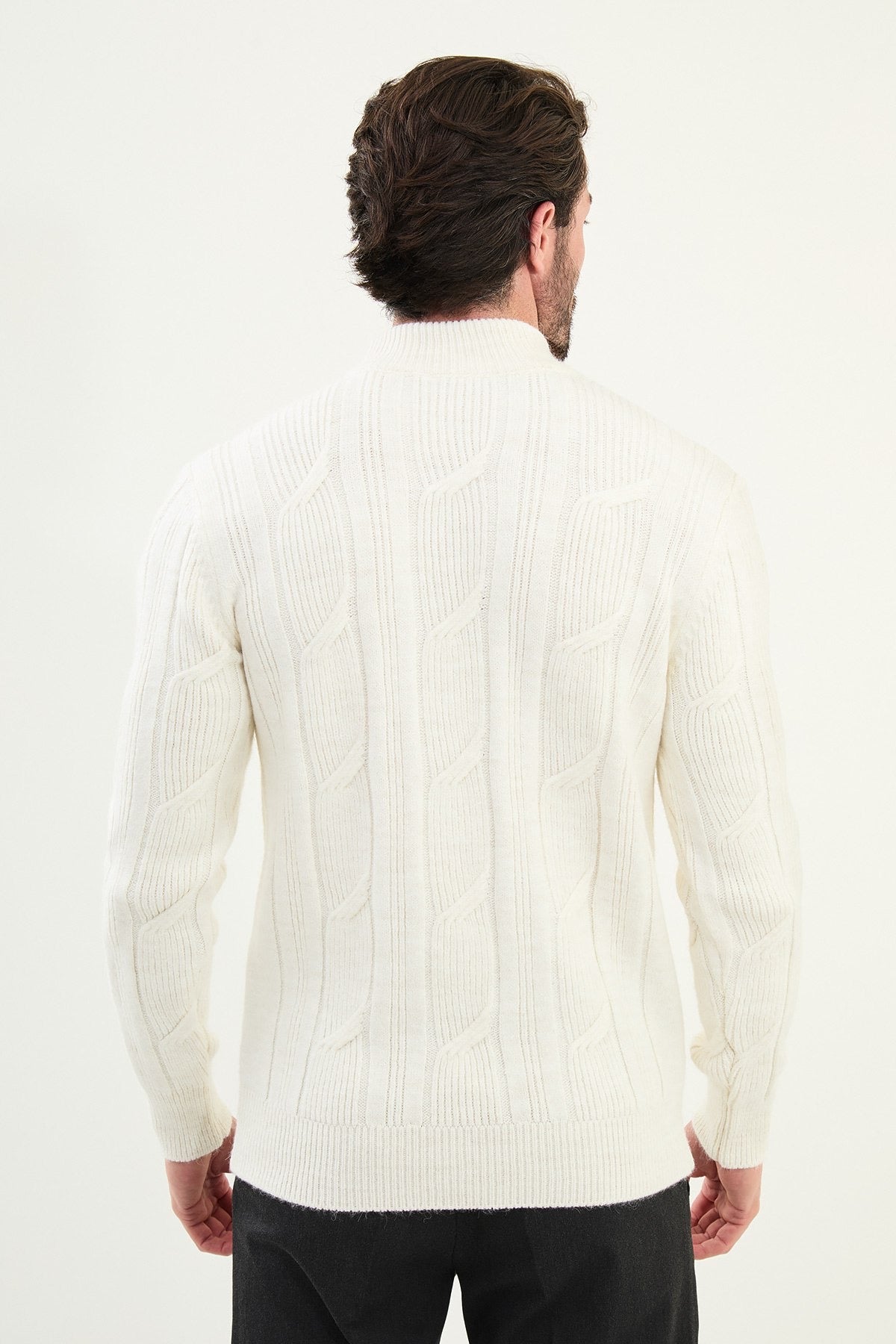 White Cable-Knit High Neck Sweater - BRABION