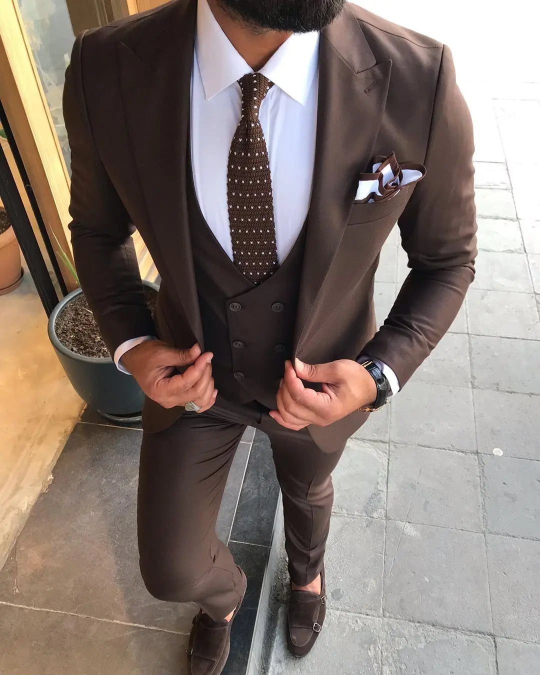 Davis Brown Slim-Fit Suit - Elegant Three-Piece Attire brabion