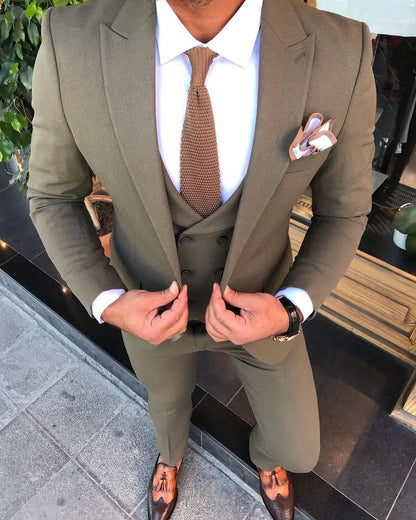 Austin Khaki Slim-Fit Suit - Elegant Three-Piece for Every Occasion brabion