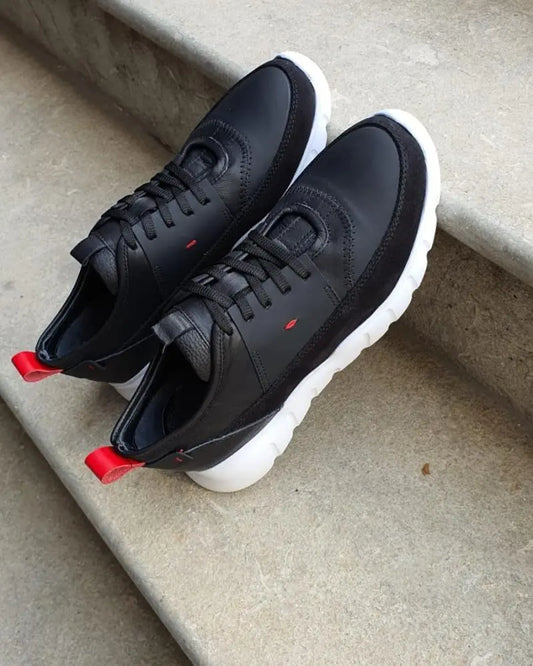 Custer Black Mid-Top Sneakers: Sophisticated Style Meets Ultimate Comfort - BRABION