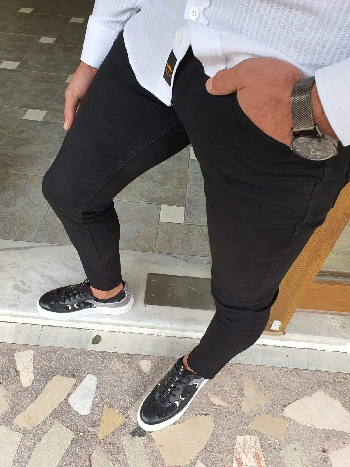 Mantova Black Slim Fit Jeans - Versatile Men's Essential - BRABION