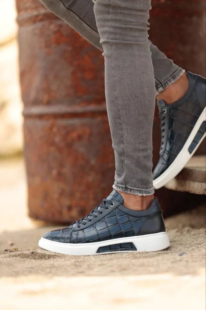 Empire Navy Blue Crocodile Pattern Sneakers - BRABION
