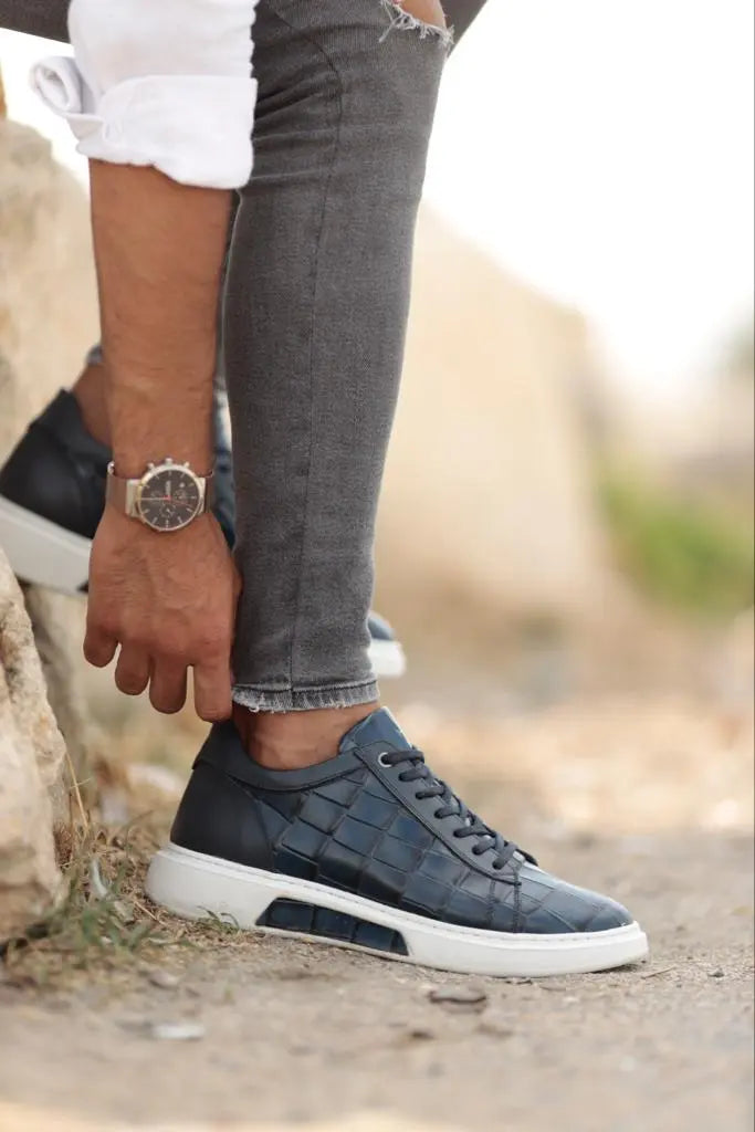Empire Navy Blue Crocodile Pattern Sneakers - BRABION