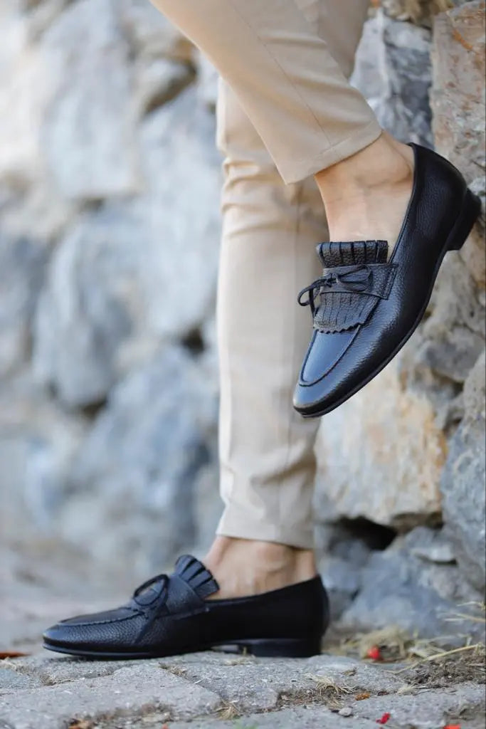 Lawson Black Kilt Loafers for Stylish Sophistication - BRABION