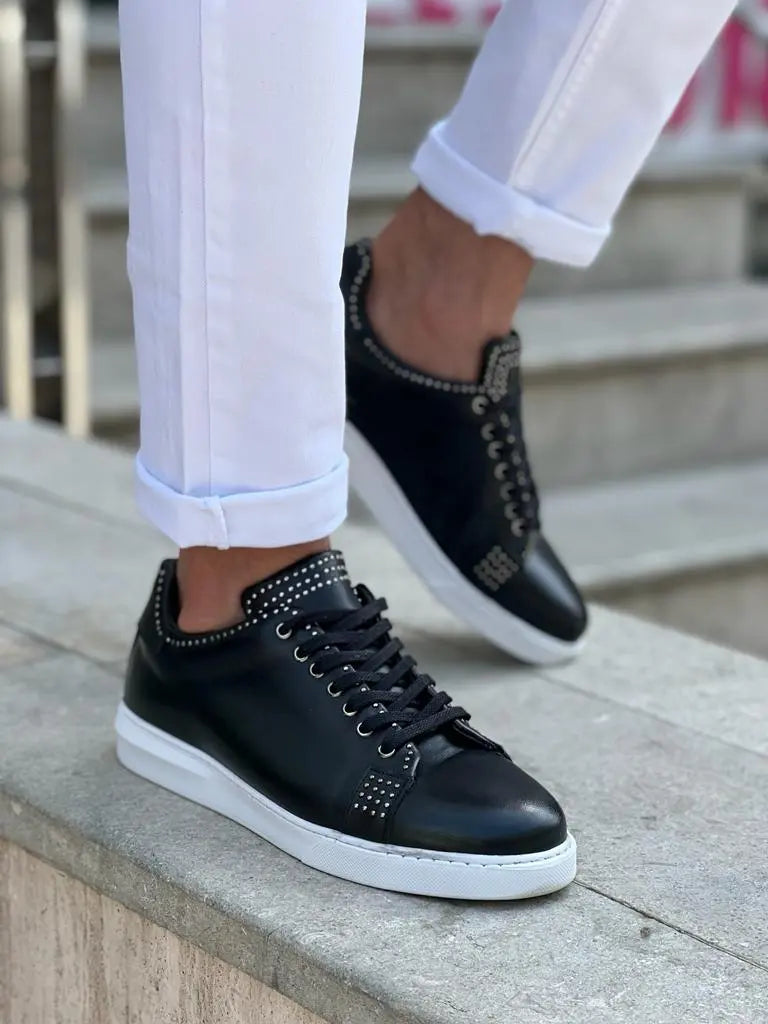 Lawson Black Mid-Top Sneakers for Men - BRABION