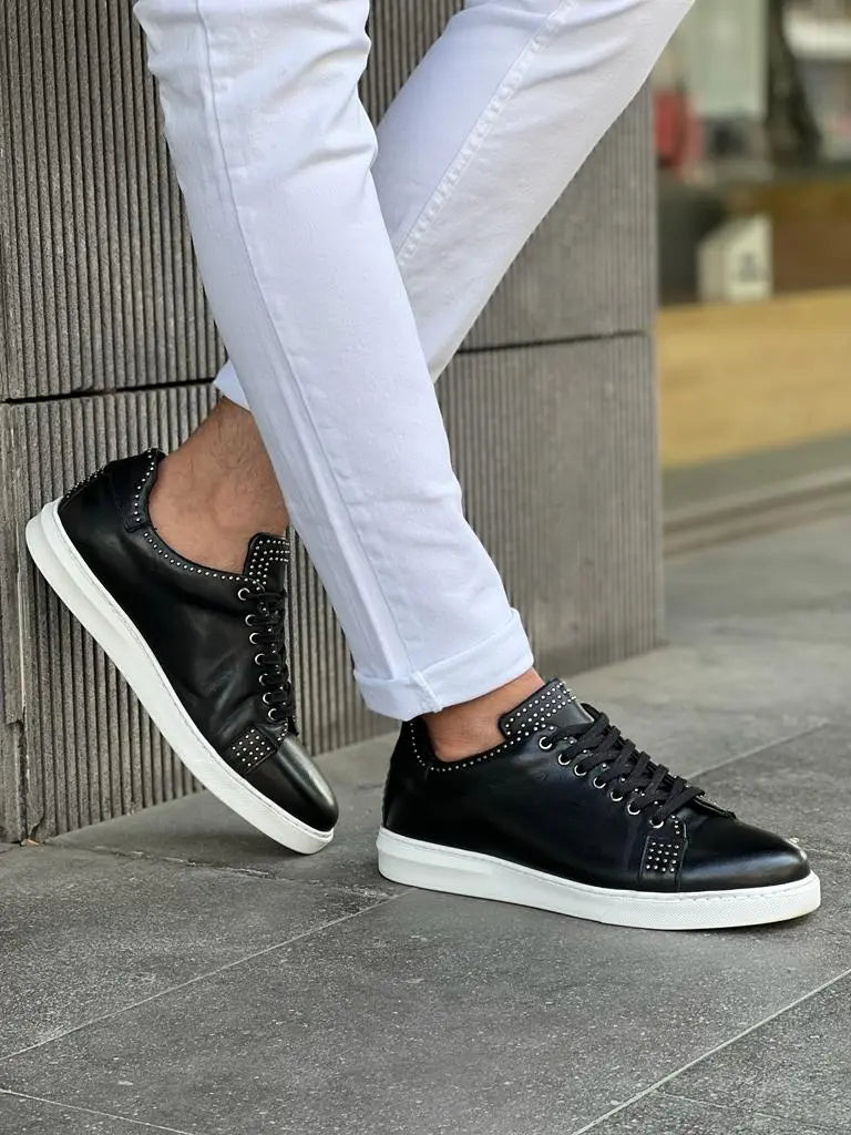 Lawson Black Mid-Top Sneakers for Men - BRABION
