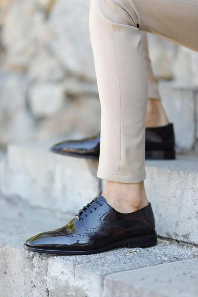 Lawson Black Wing Tip Oxfords - Timeless Elegance in Leather - BRABION