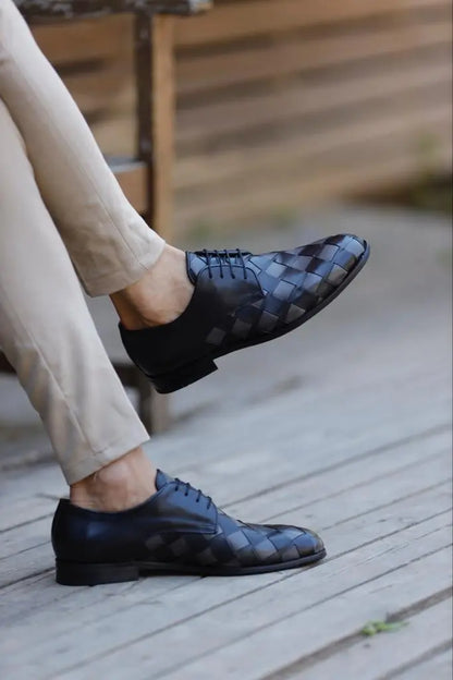 Lawson Gray Black Laced Derby Shoes – Sophisticated Leather Footwear for Every Occasion - BRABION