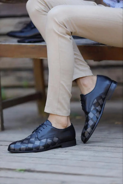 Lawson Gray Black Laced Derby Shoes – Sophisticated Leather Footwear for Every Occasion - BRABION