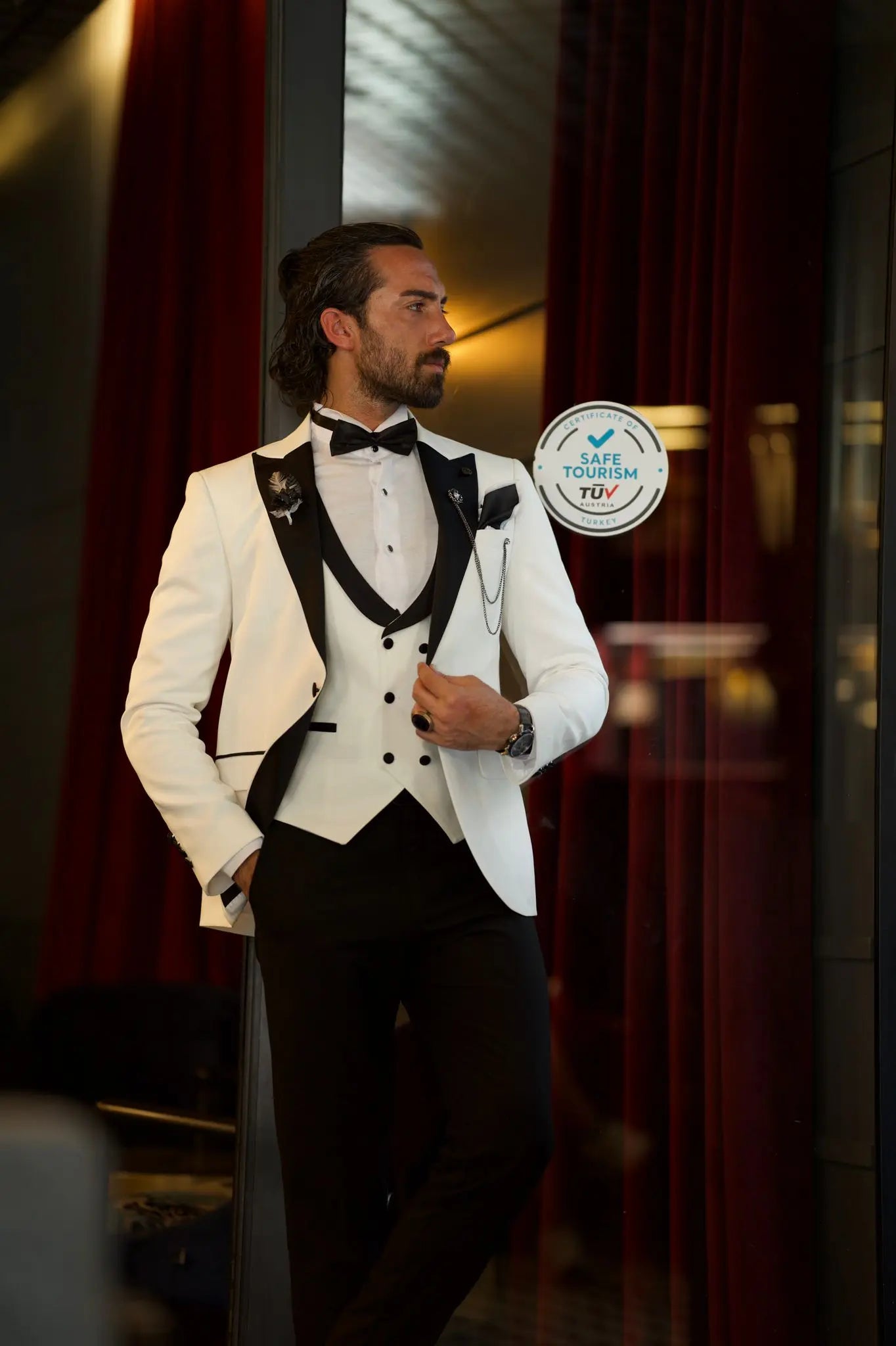 Lawson White Slim Fit Peak Lapel Tuxedo: The Epitome of Elegance - BRABION